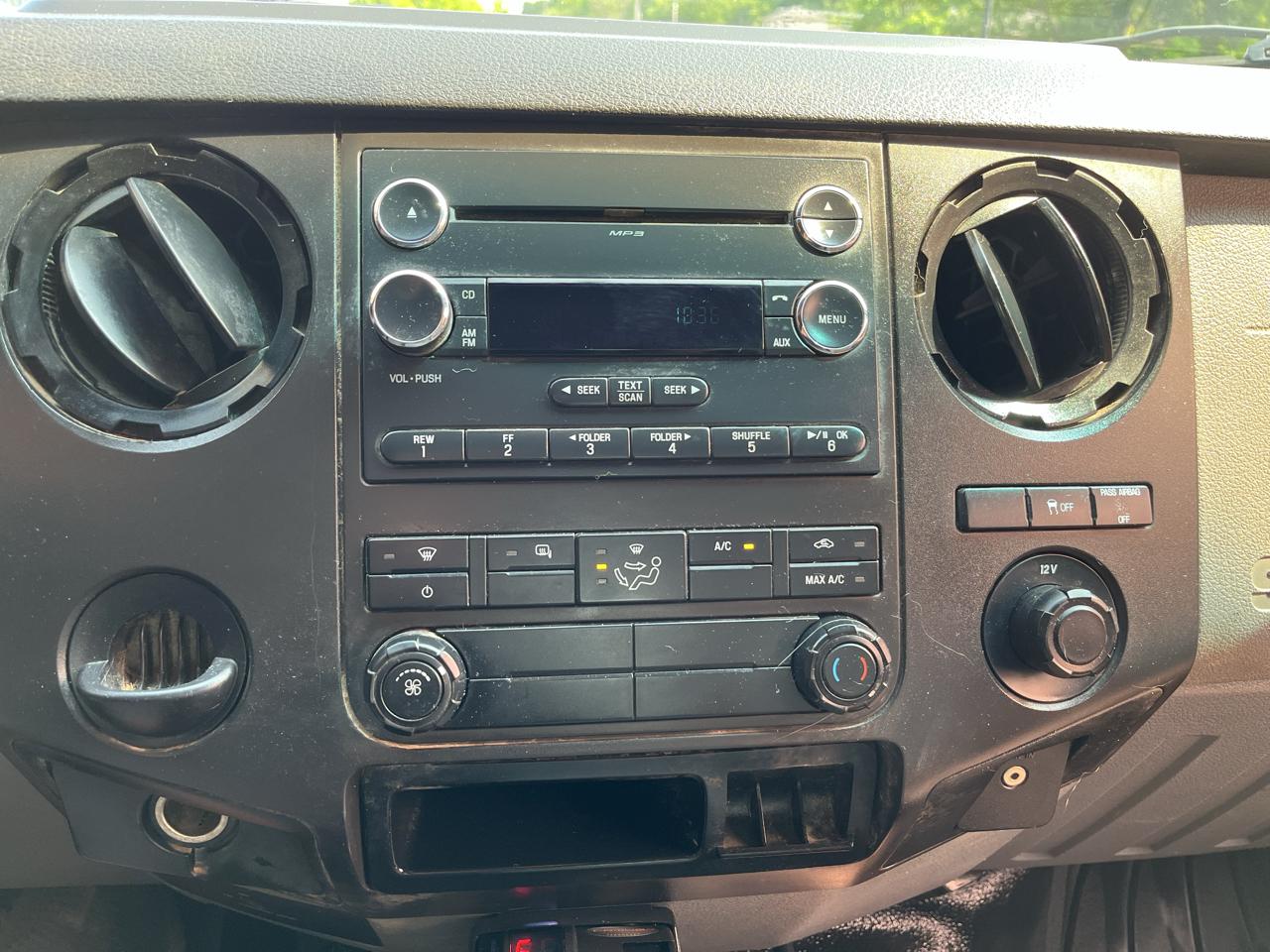 Ford F-250 SD XL SuperCab 4WD 2015