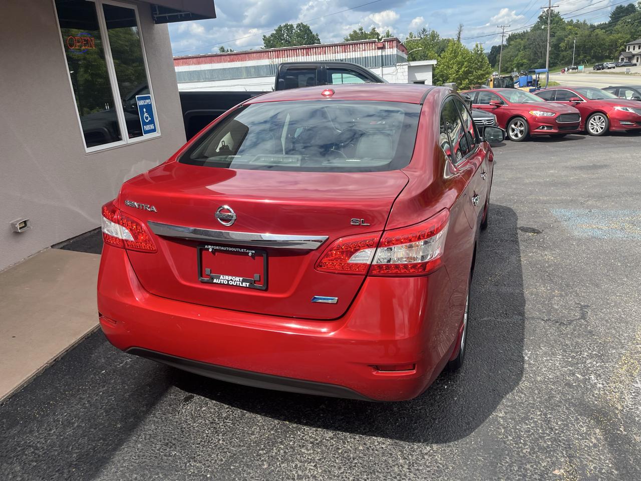 Nissan Sentra SL 4D Sedan 2013