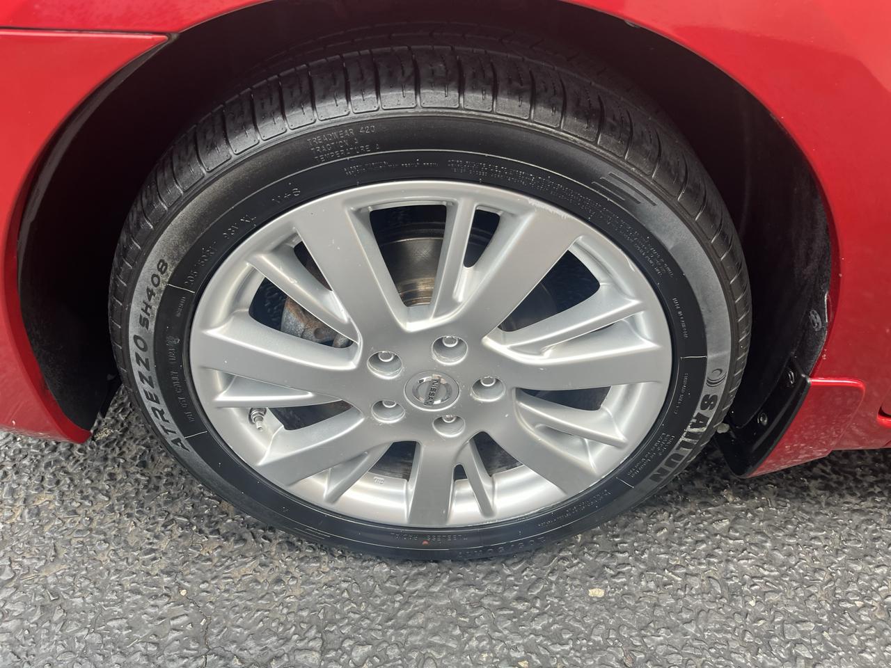 Nissan Sentra SL 4D Sedan 2013