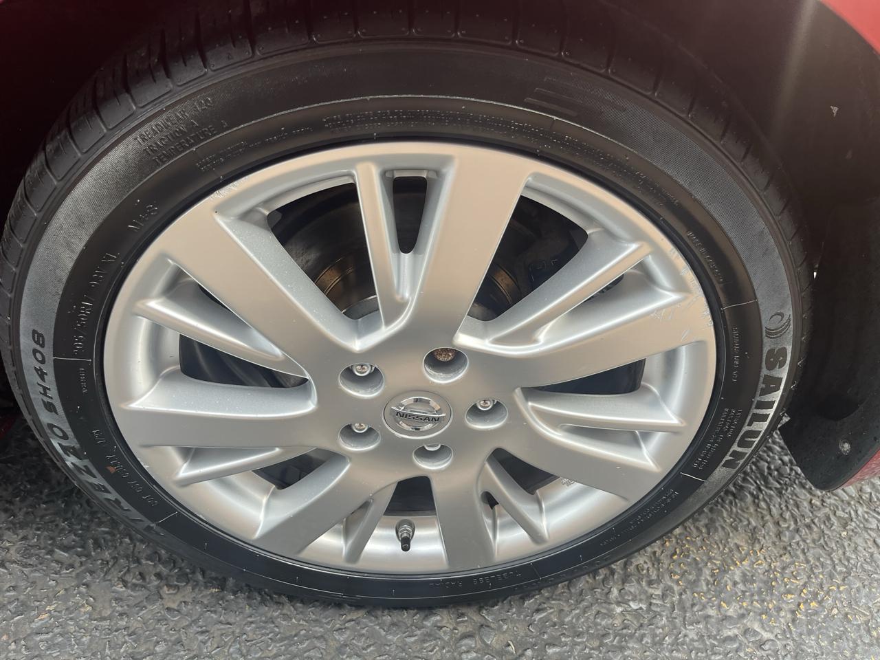 Nissan Sentra SL 4D Sedan 2013