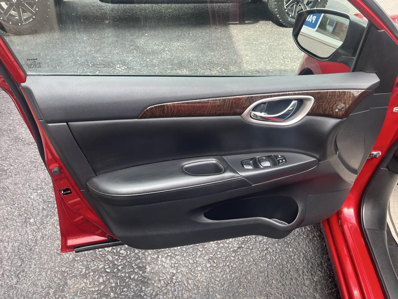 Nissan Sentra SL 4D Sedan 2013
