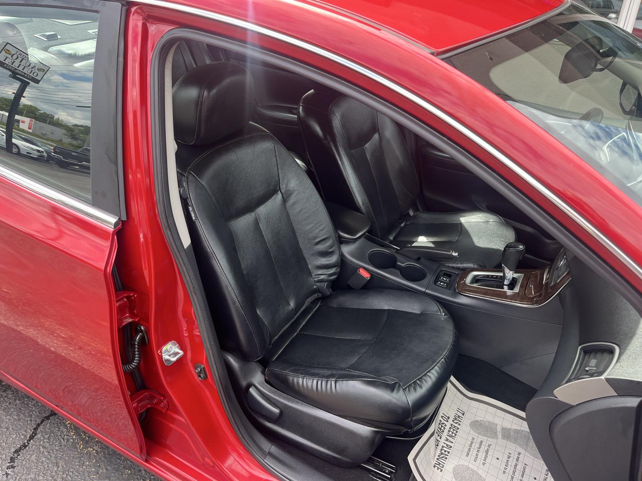 Nissan Sentra SL 4D Sedan 2013
