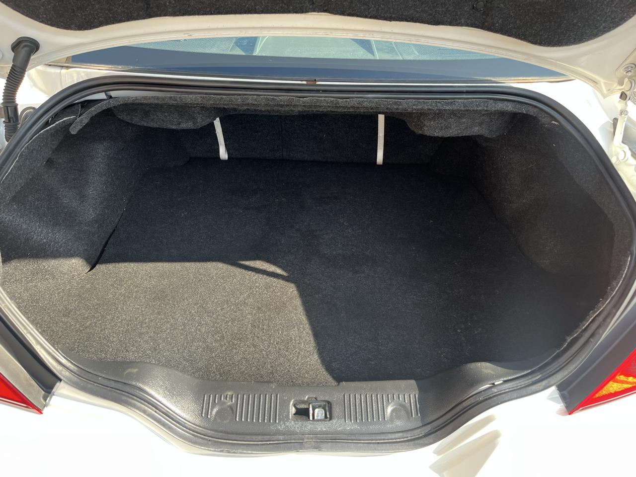 Nissan Altima 2.5 S Coupe 2012
