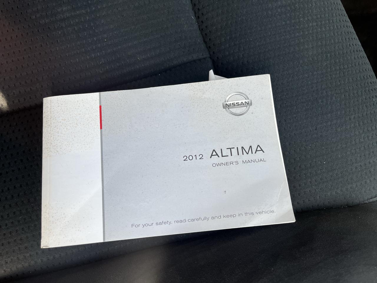 Nissan Altima 2.5 S Coupe 2012