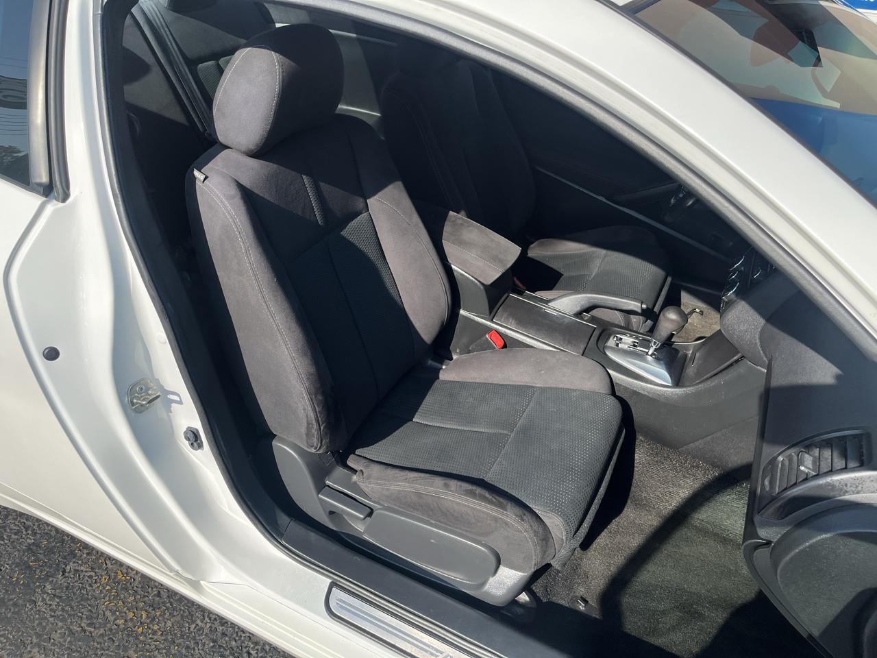 Nissan Altima 2.5 S Coupe 2012