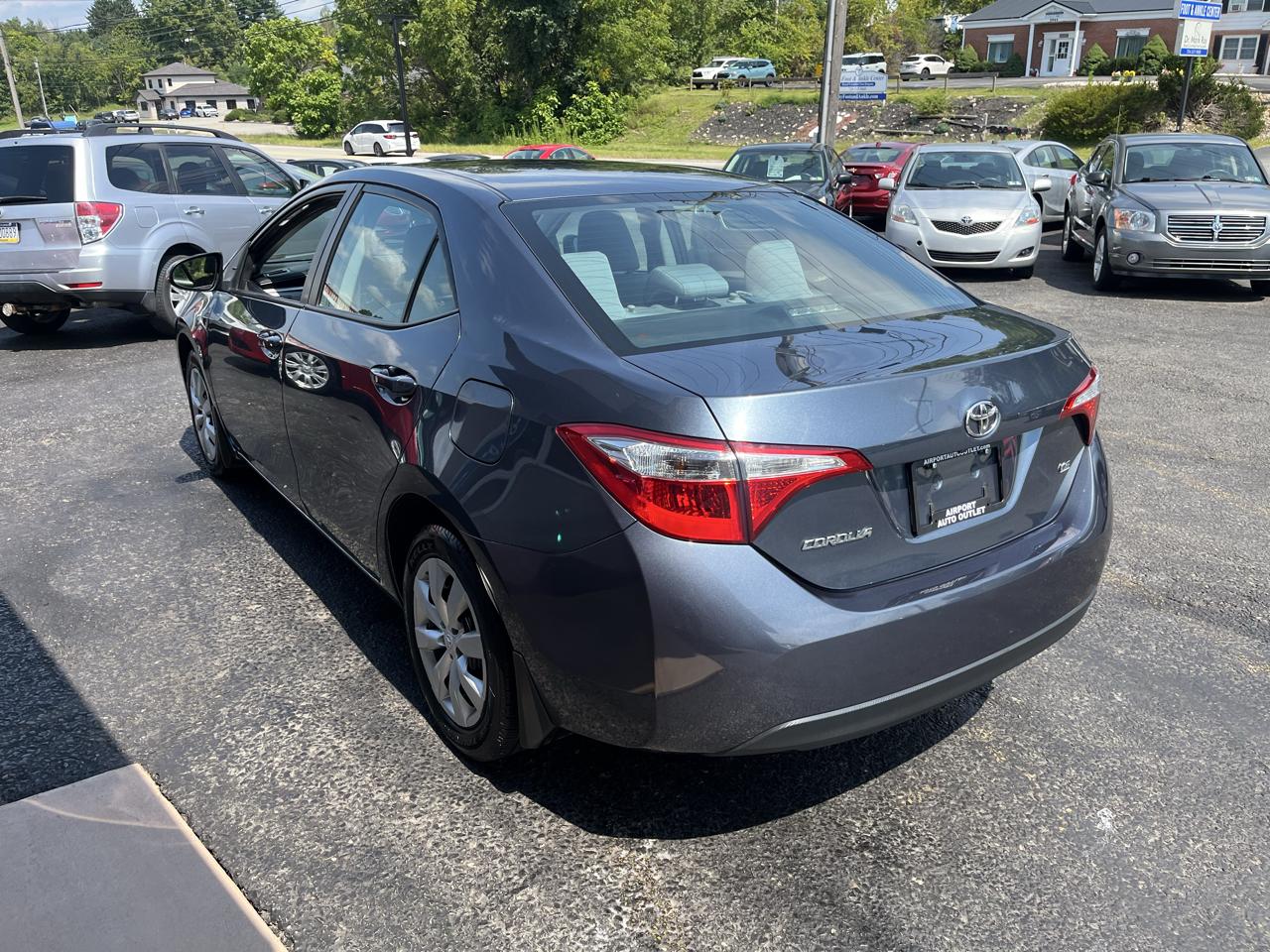 Toyota Corolla LE 4D Sedan 2016