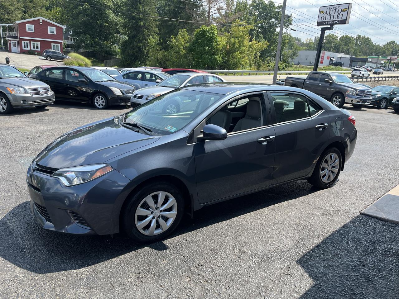 Toyota Corolla LE 4D Sedan 2016