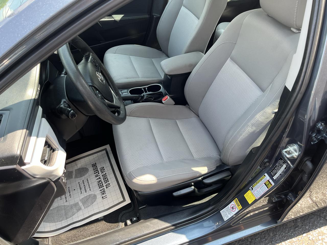 Toyota Corolla LE 4D Sedan 2016