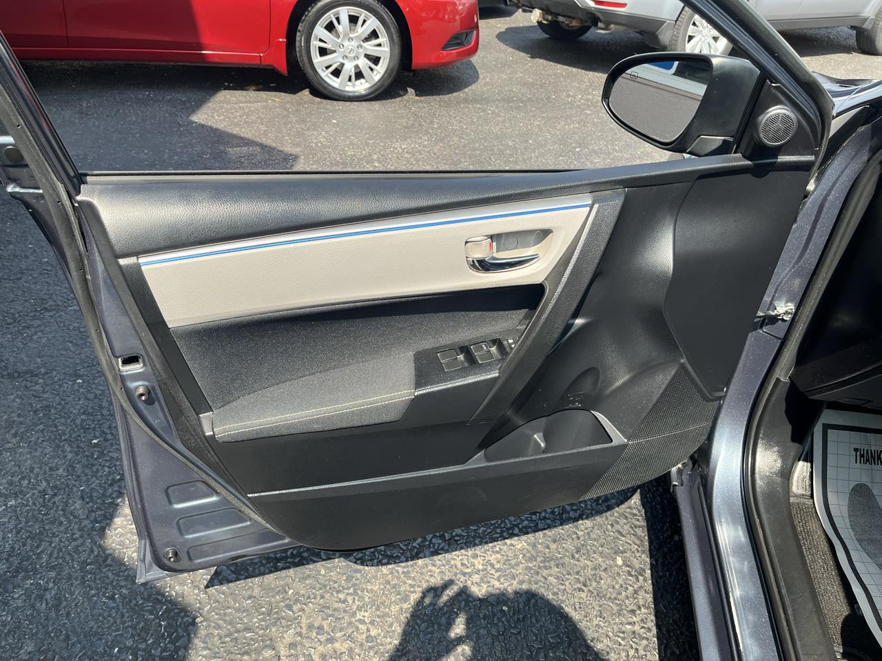 Toyota Corolla LE 4D Sedan 2016