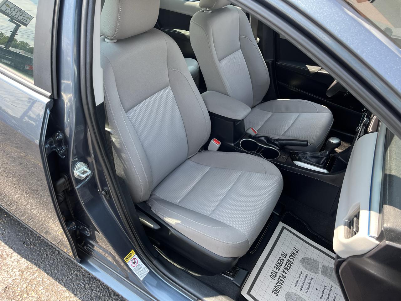 Toyota Corolla LE 4D Sedan 2016