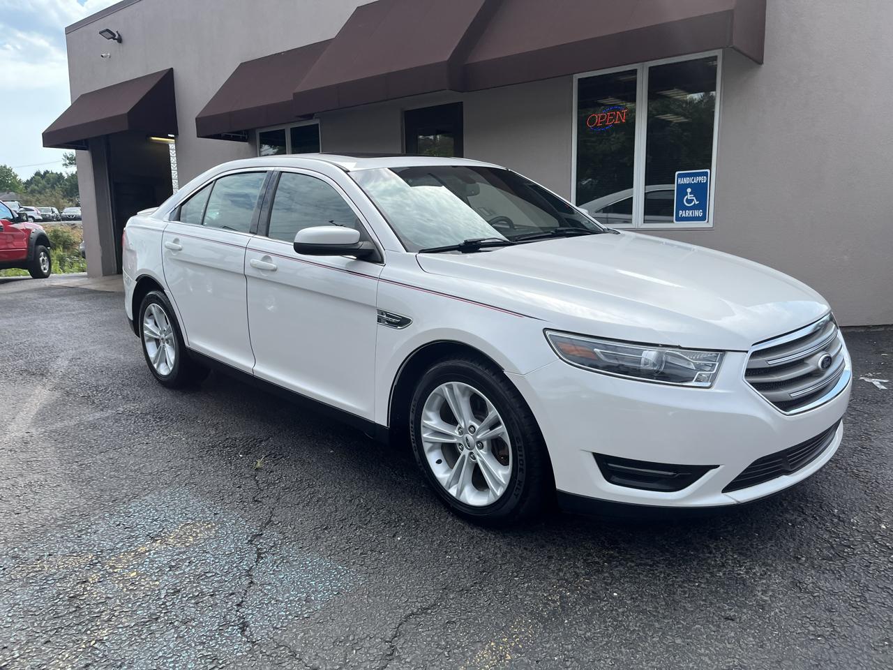 Ford Taurus SEL AWD 2015
