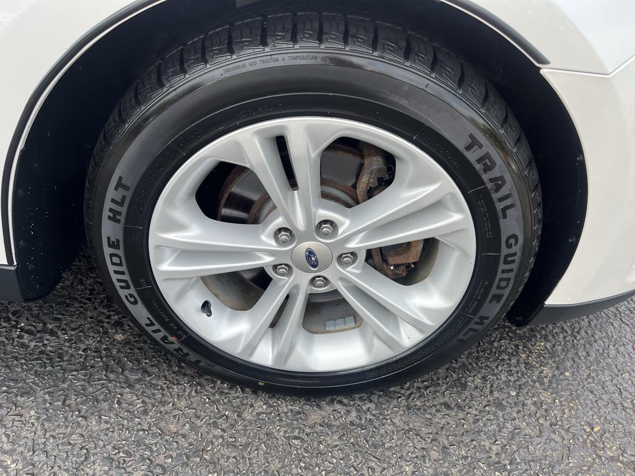 Ford Taurus SEL AWD 2015