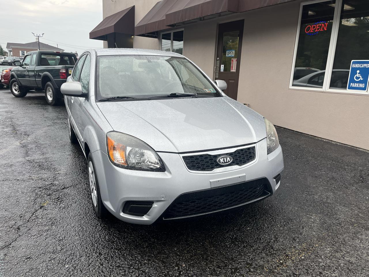 Kia Rio Base 2011