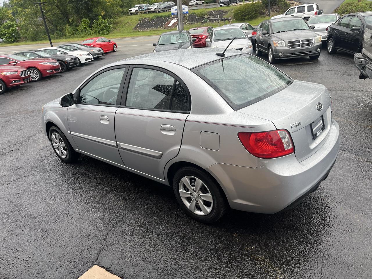 Kia Rio Base 2011