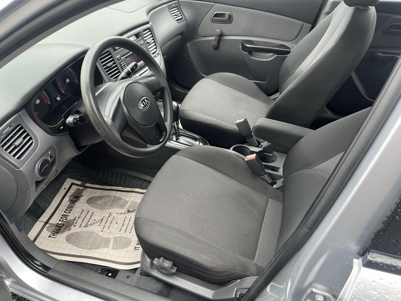 Kia Rio Base 2011