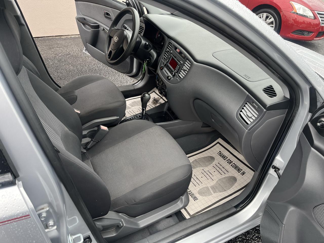 Kia Rio Base 2011