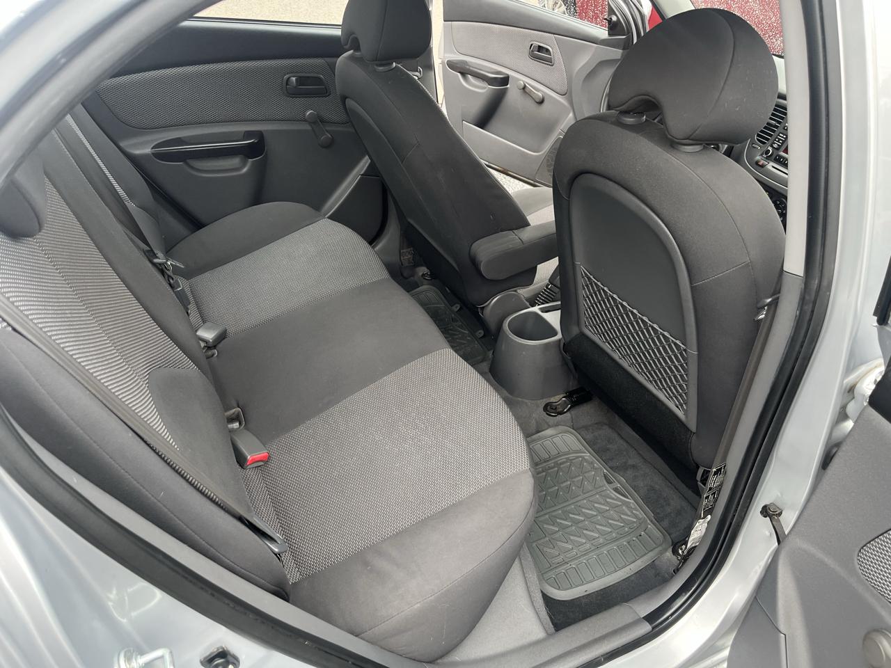 Kia Rio Base 2011