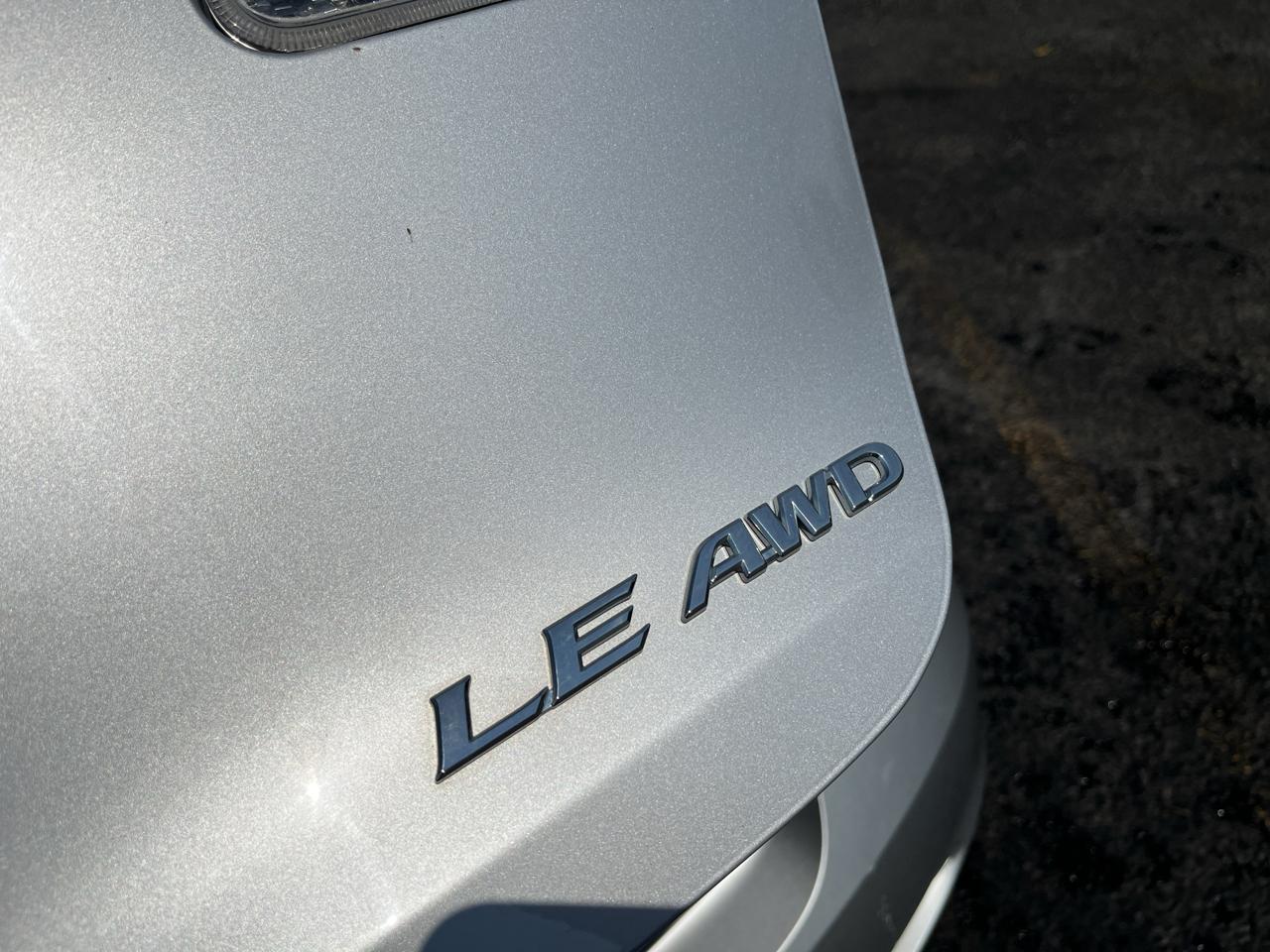 Toyota Venza LE I4 AWD 2013