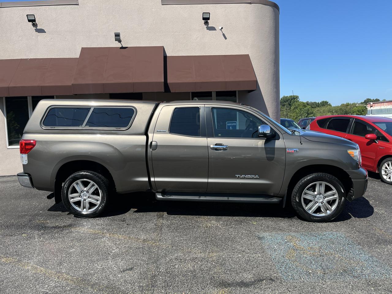 Toyota Tundra Limited 5.7L Double Cab 4WD 2012