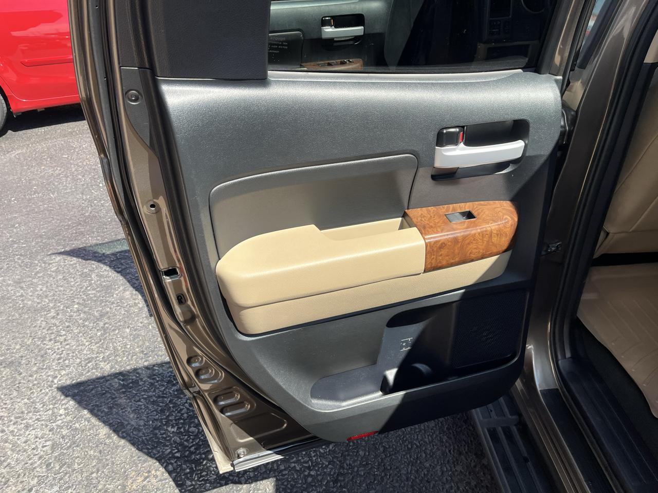 Toyota Tundra Limited 5.7L Double Cab 4WD 2012