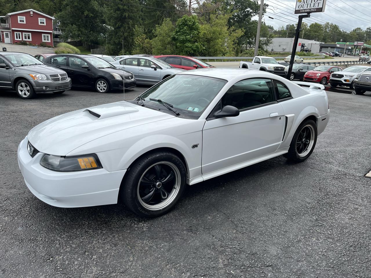 Ford Mustang GT Deluxe Coupe 2003