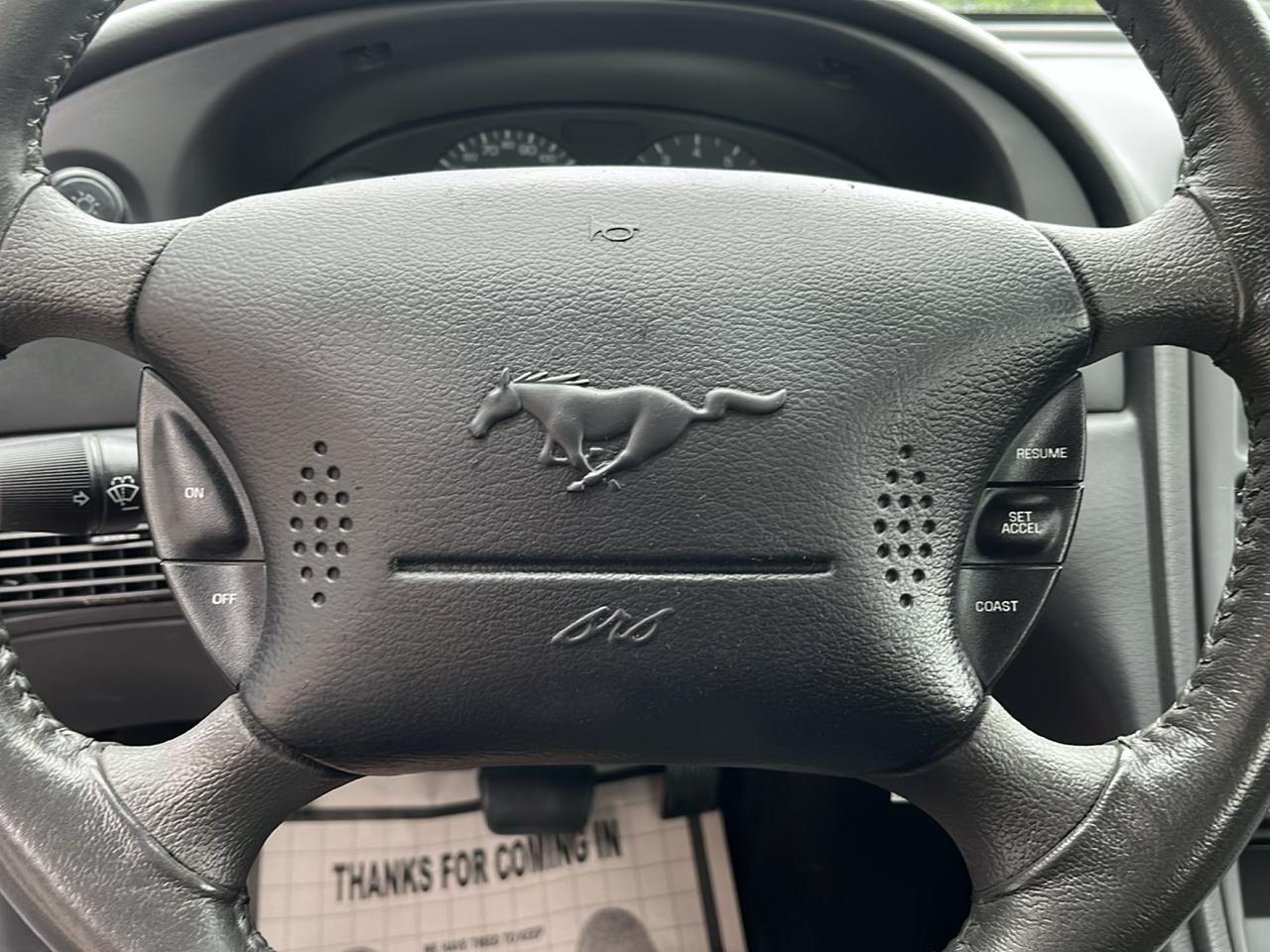 Ford Mustang GT Deluxe Coupe 2003