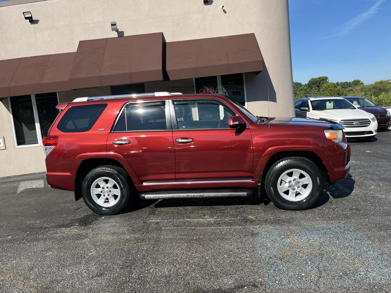 Toyota 4Runner SR5 Premium 4D SUV 4WD V6 2012
