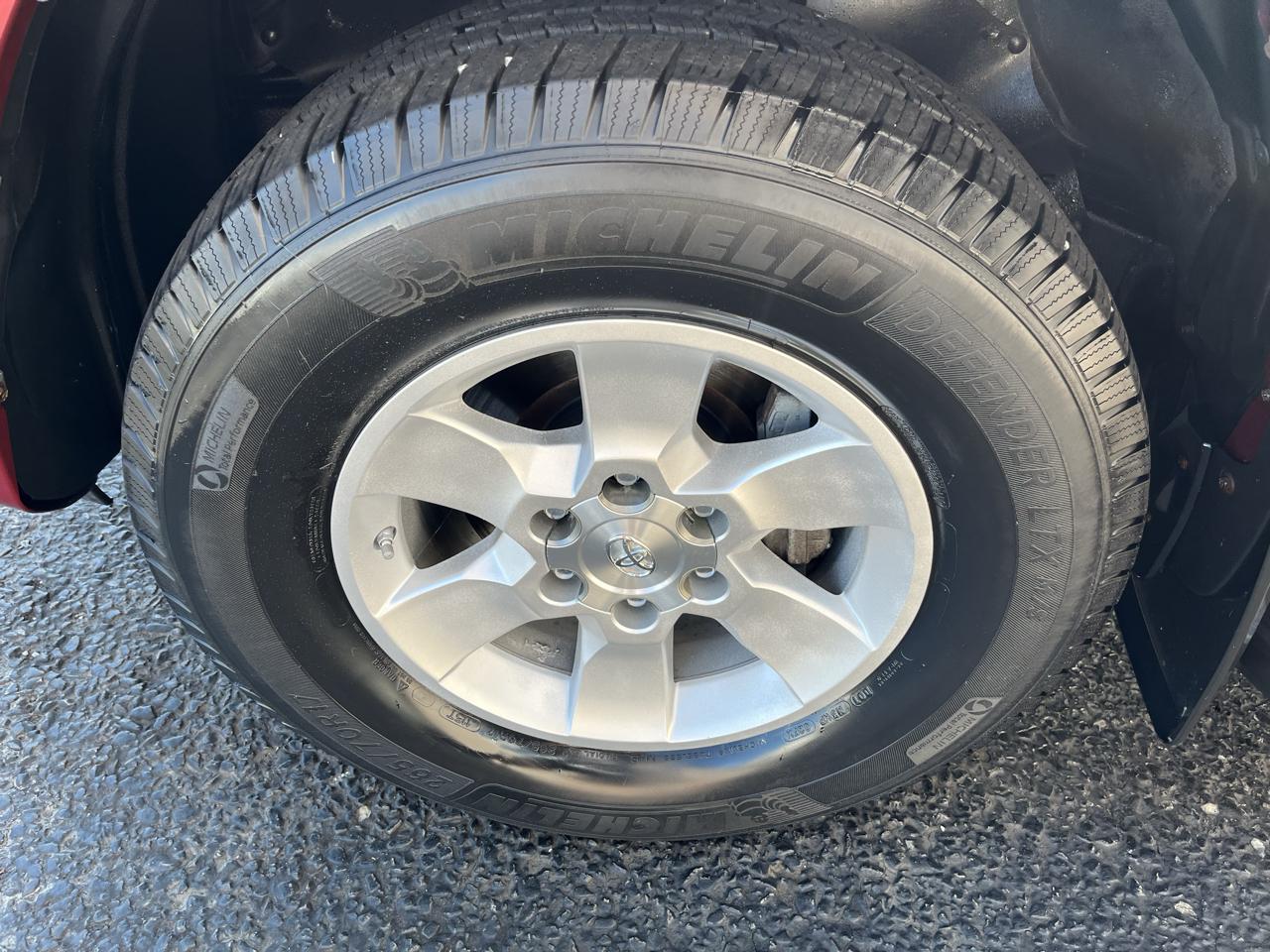 Toyota 4Runner SR5 Premium 4D SUV 4WD V6 2012