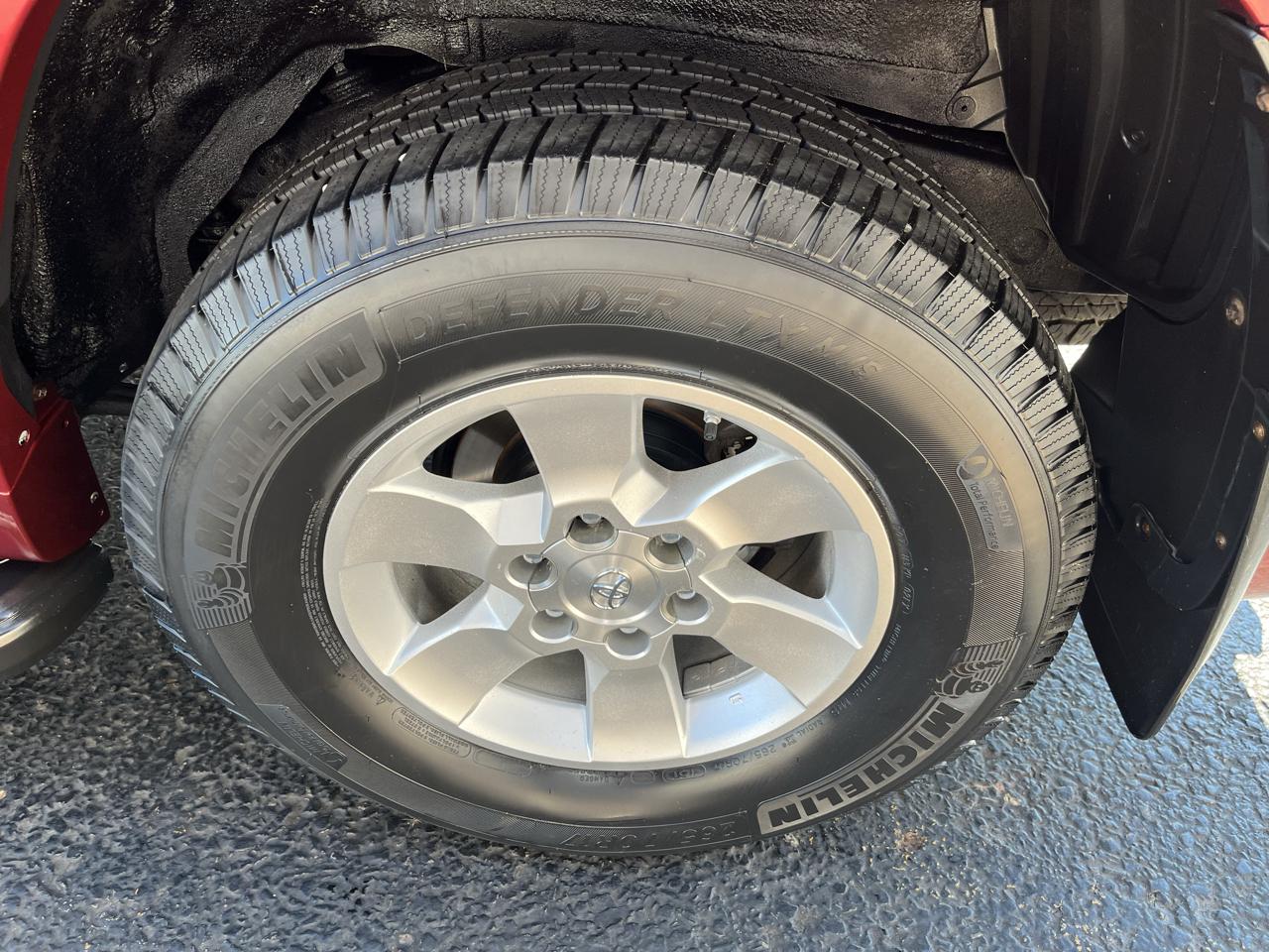 Toyota 4Runner SR5 Premium 4D SUV 4WD V6 2012