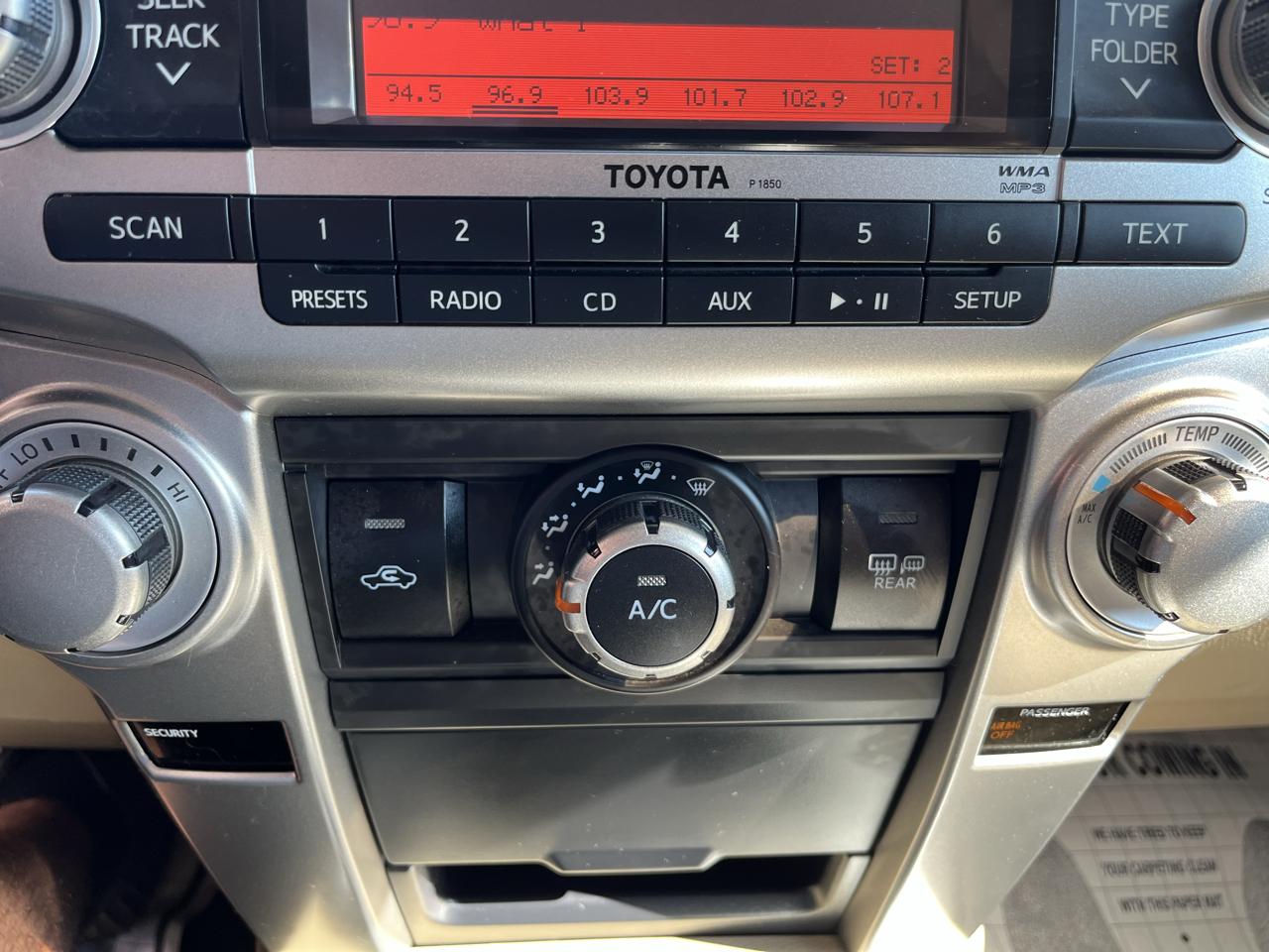 Toyota 4Runner SR5 Premium 4D SUV 4WD V6 2012