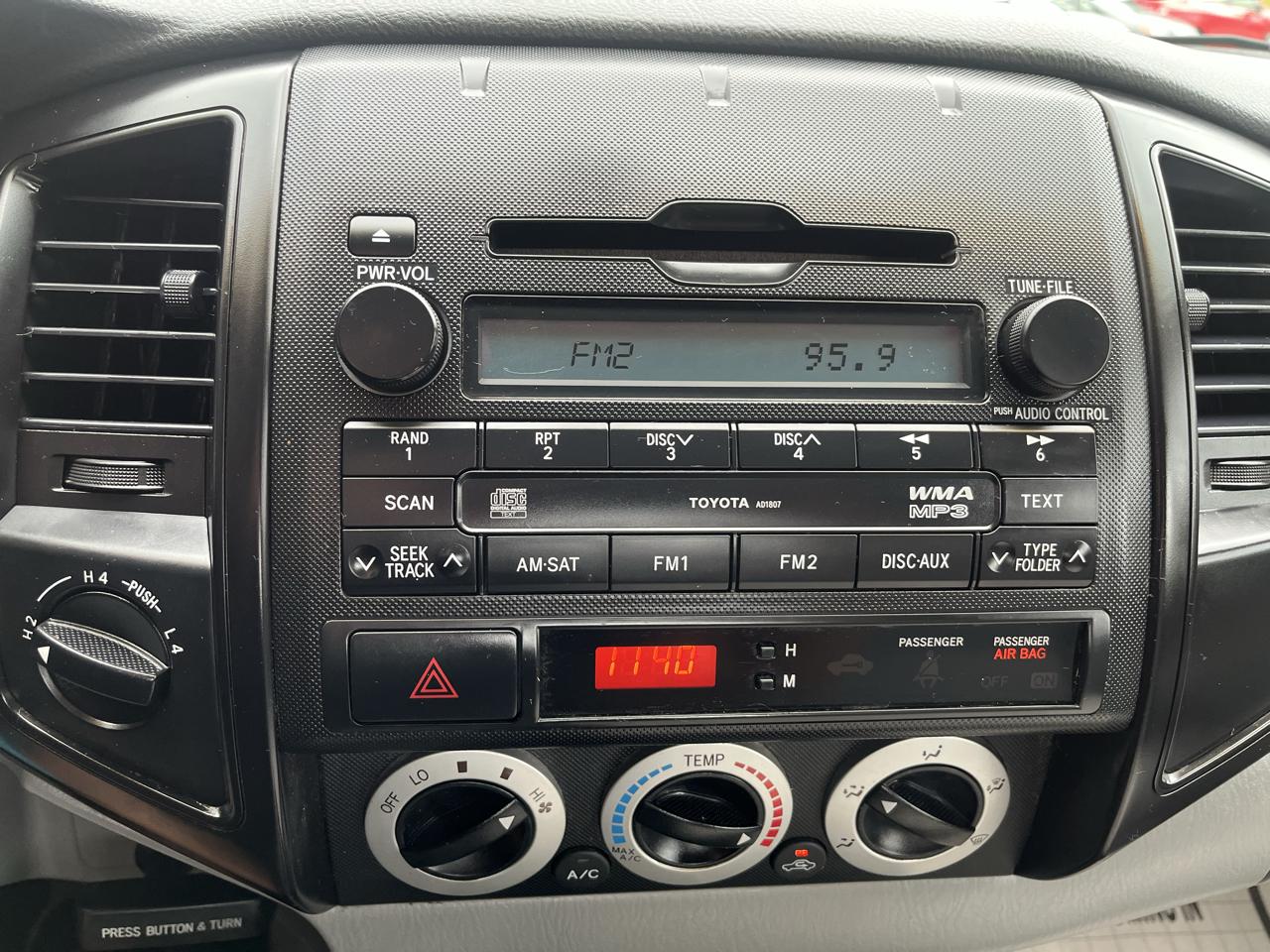 Toyota Tacoma Regular Cab 4WD 2009