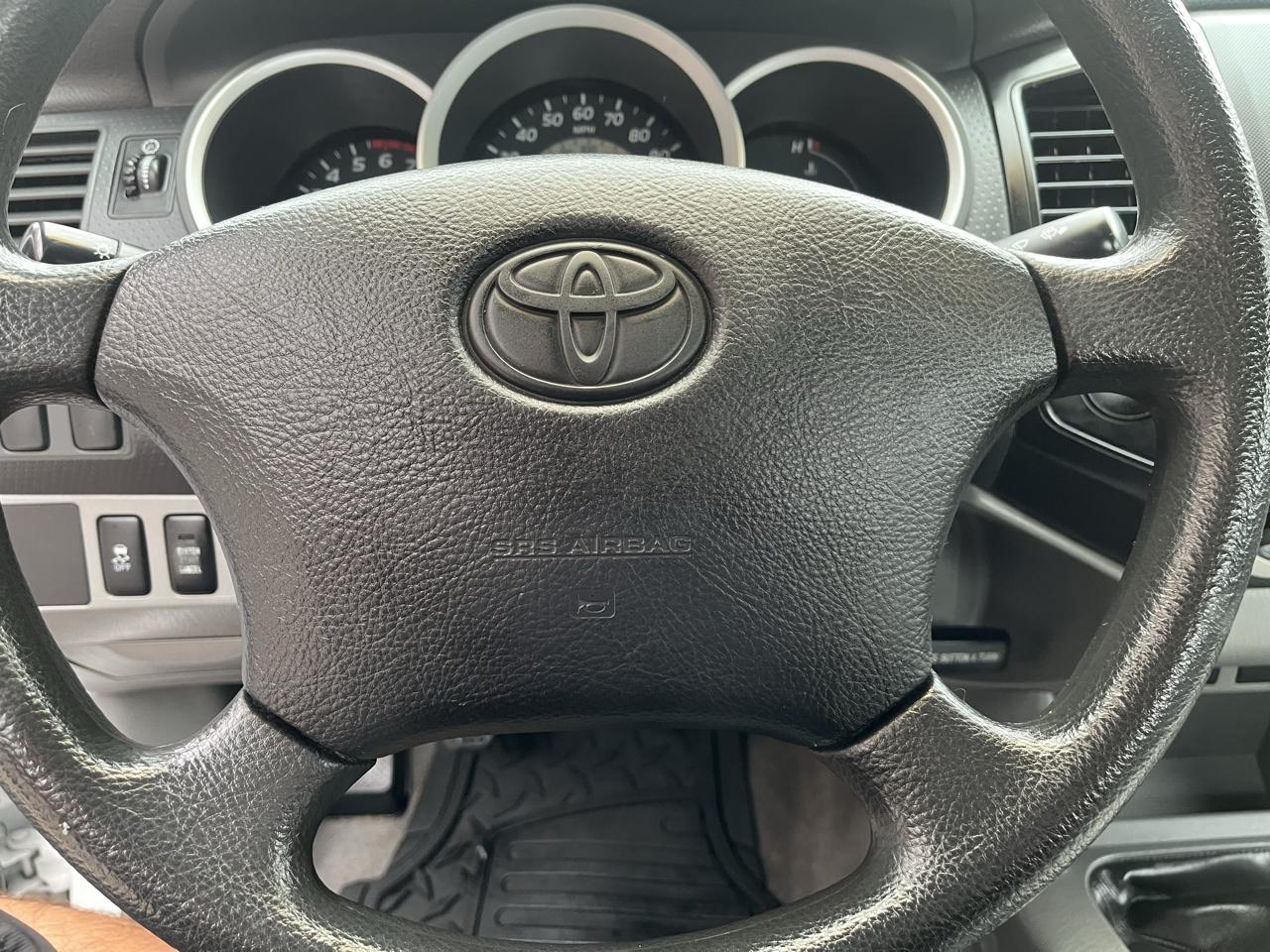 Toyota Tacoma Regular Cab 4WD 2009