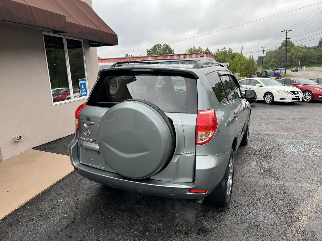 Toyota RAV4 Base I4 4WD 2008