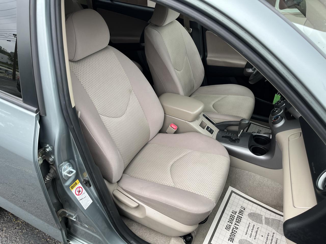Toyota RAV4 Base I4 4WD 2008