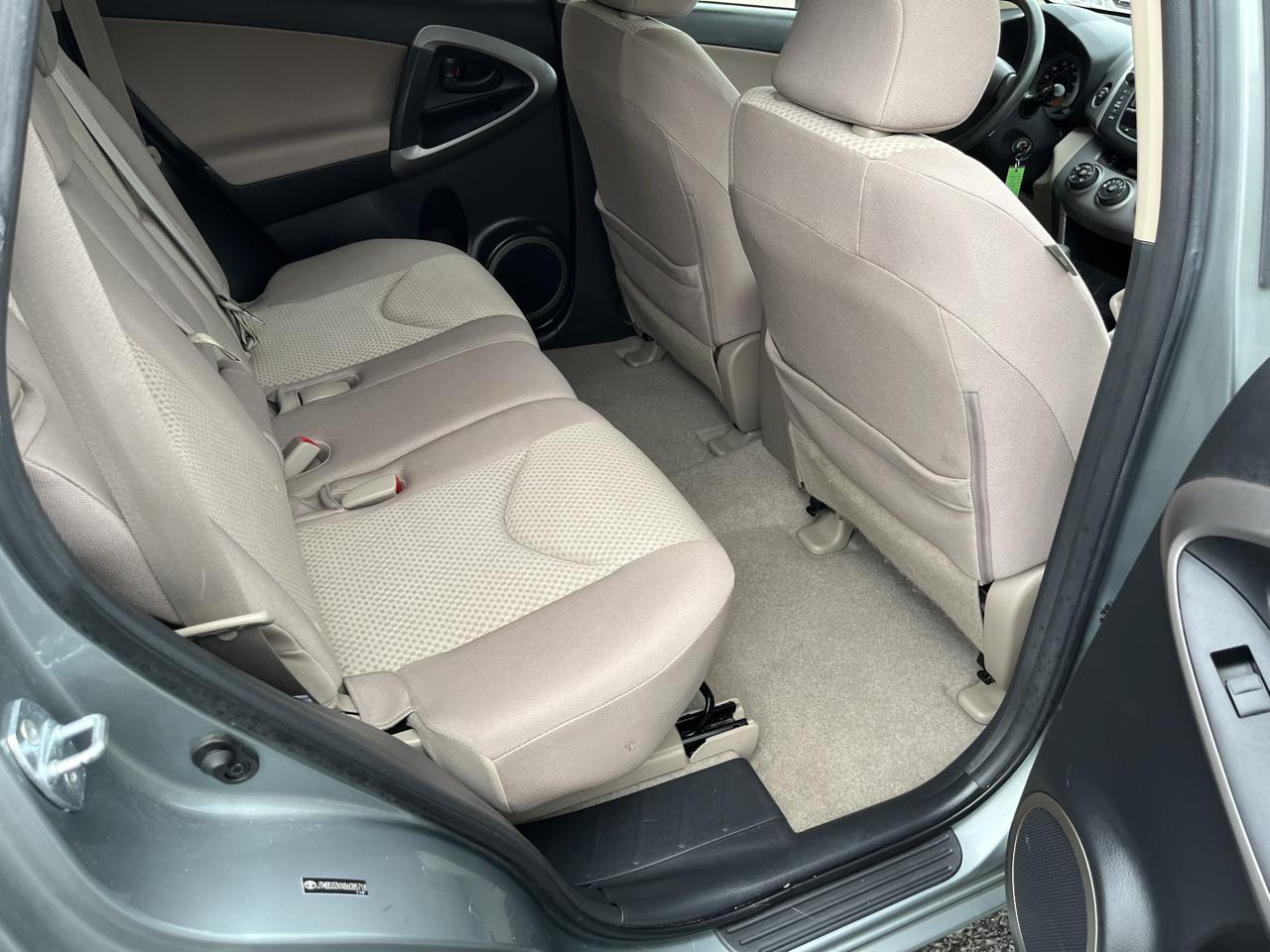 Toyota RAV4 Base I4 4WD 2008