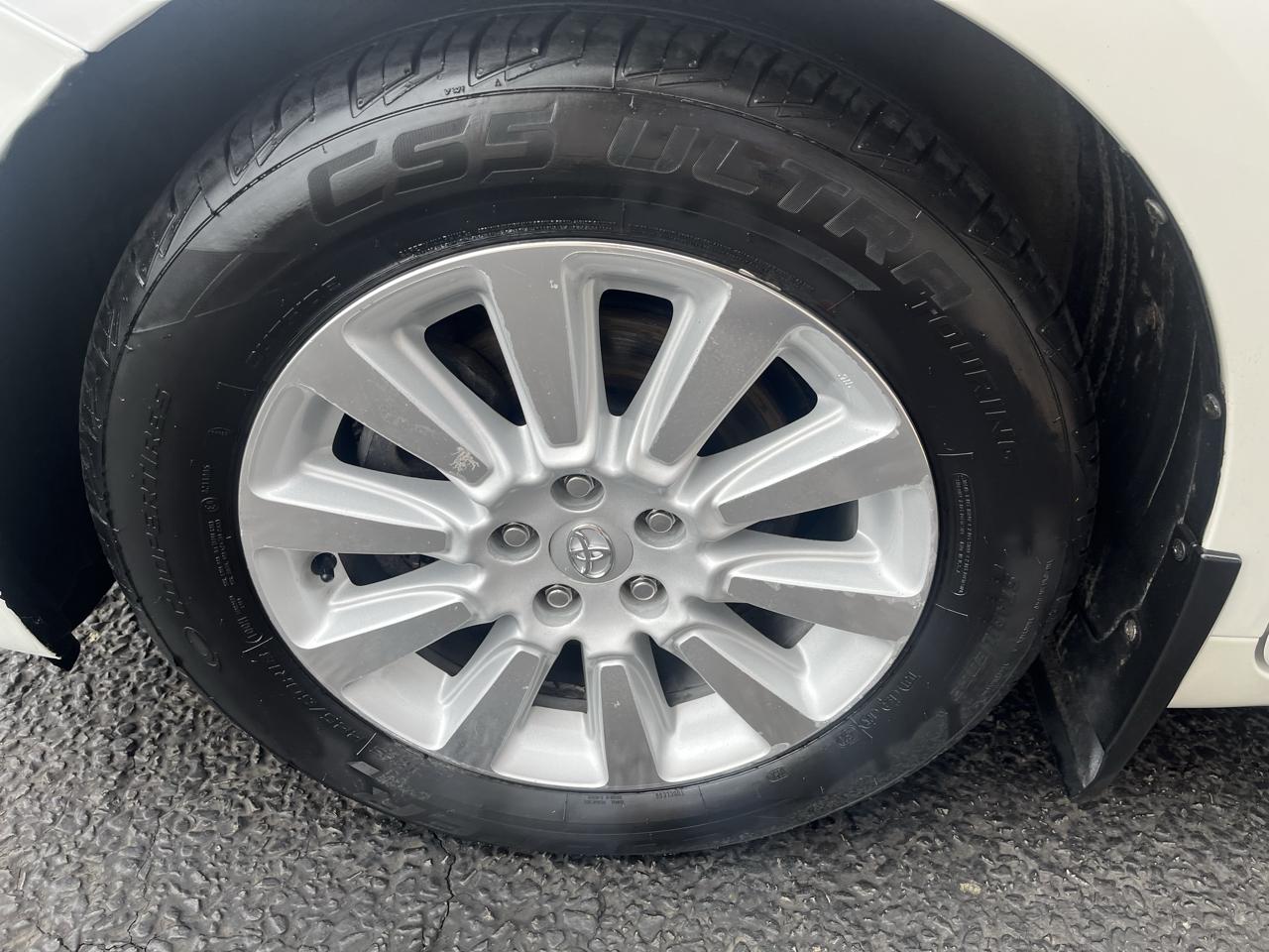 Toyota Sienna Limited AWD 7-Passenger V6 2015