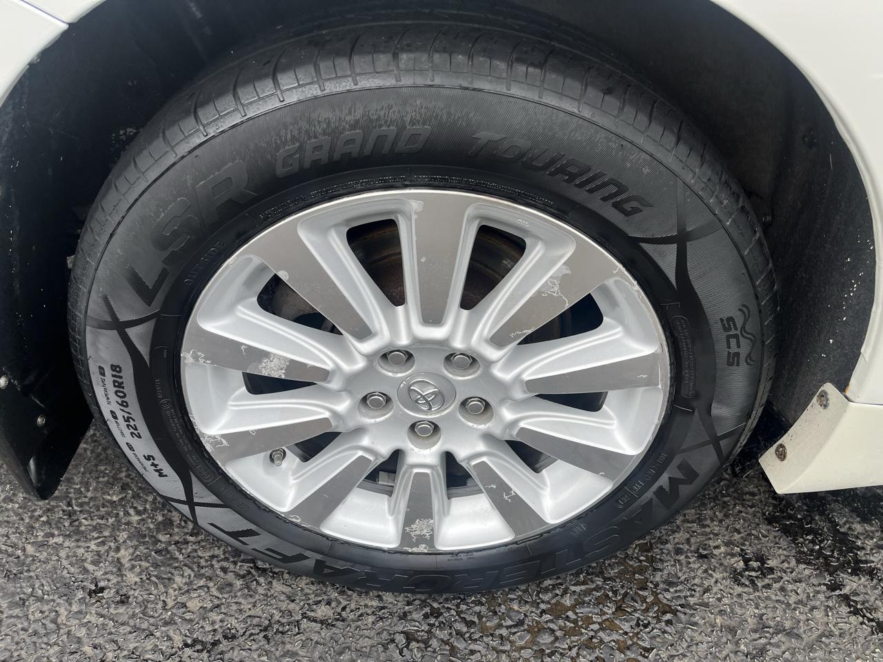 Toyota Sienna Limited AWD 7-Passenger V6 2015
