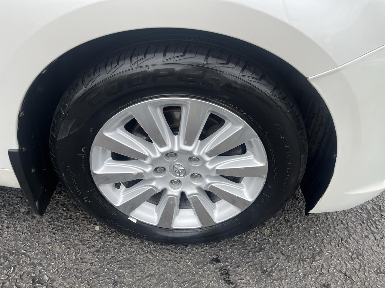 Toyota Sienna Limited AWD 7-Passenger V6 2015