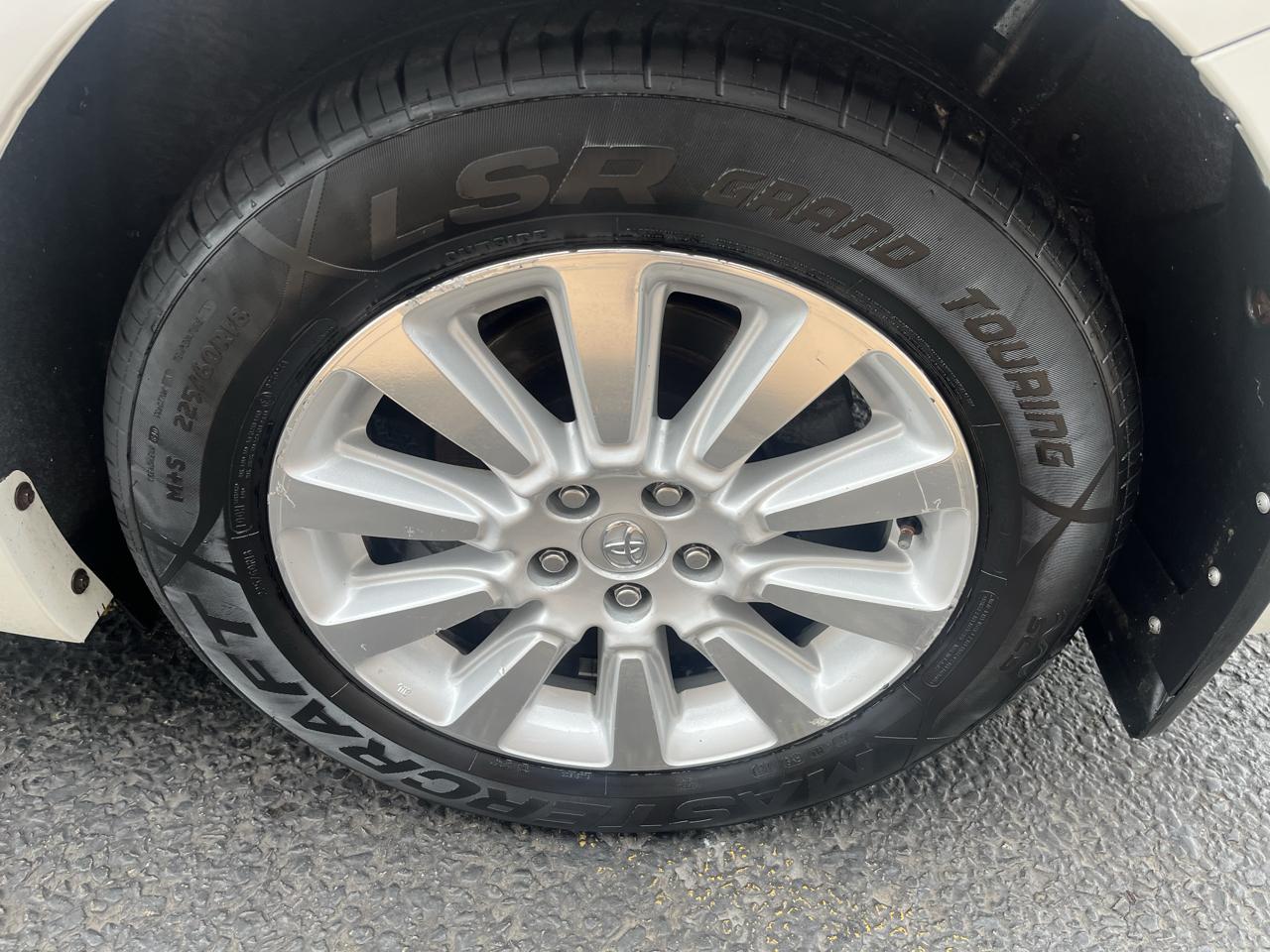 Toyota Sienna Limited AWD 7-Passenger V6 2015