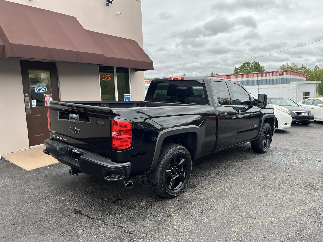 Chevrolet Silverado 1500 LS Extended Cab 4WD 2015