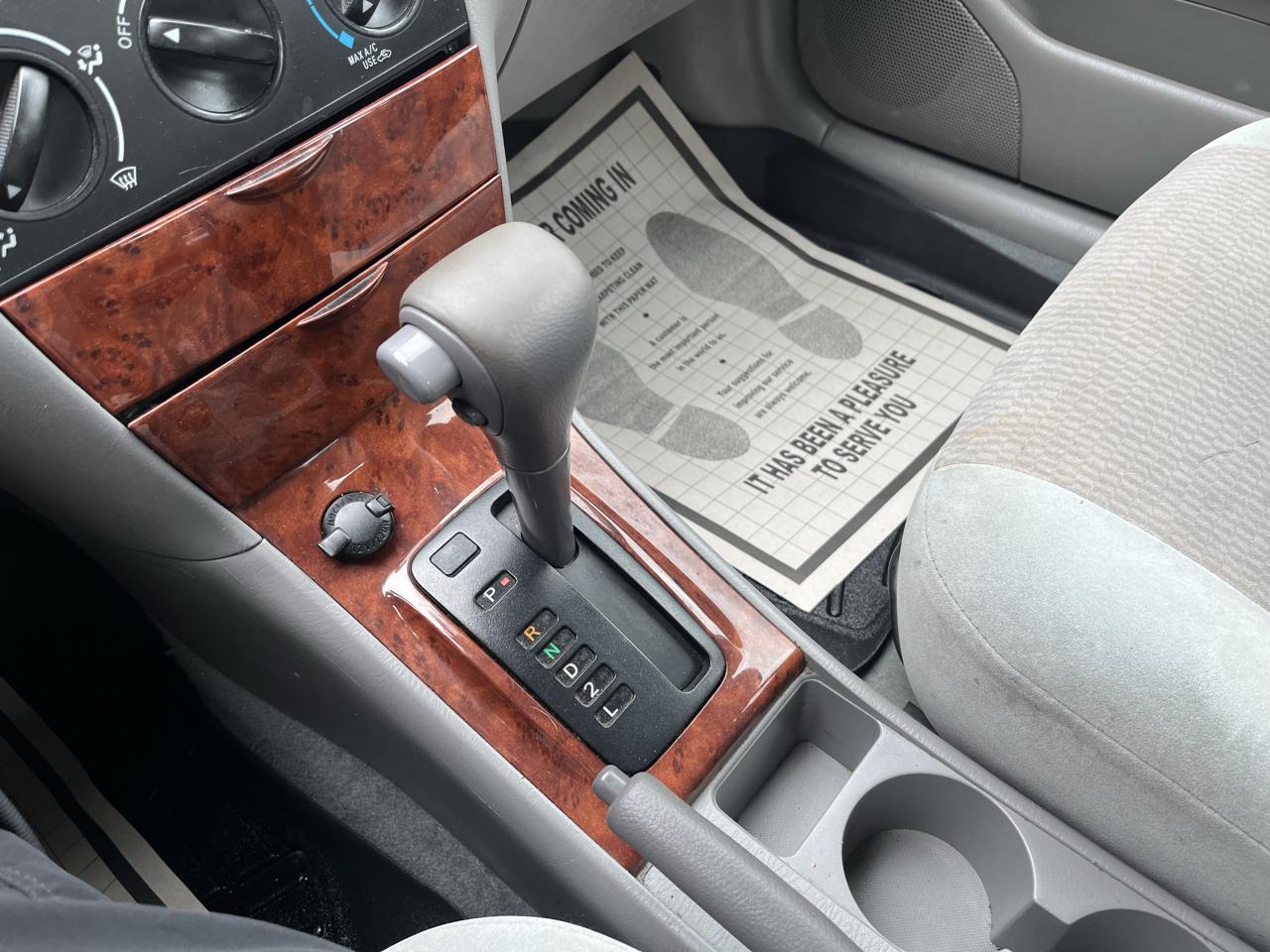 Toyota Corolla LE 2007