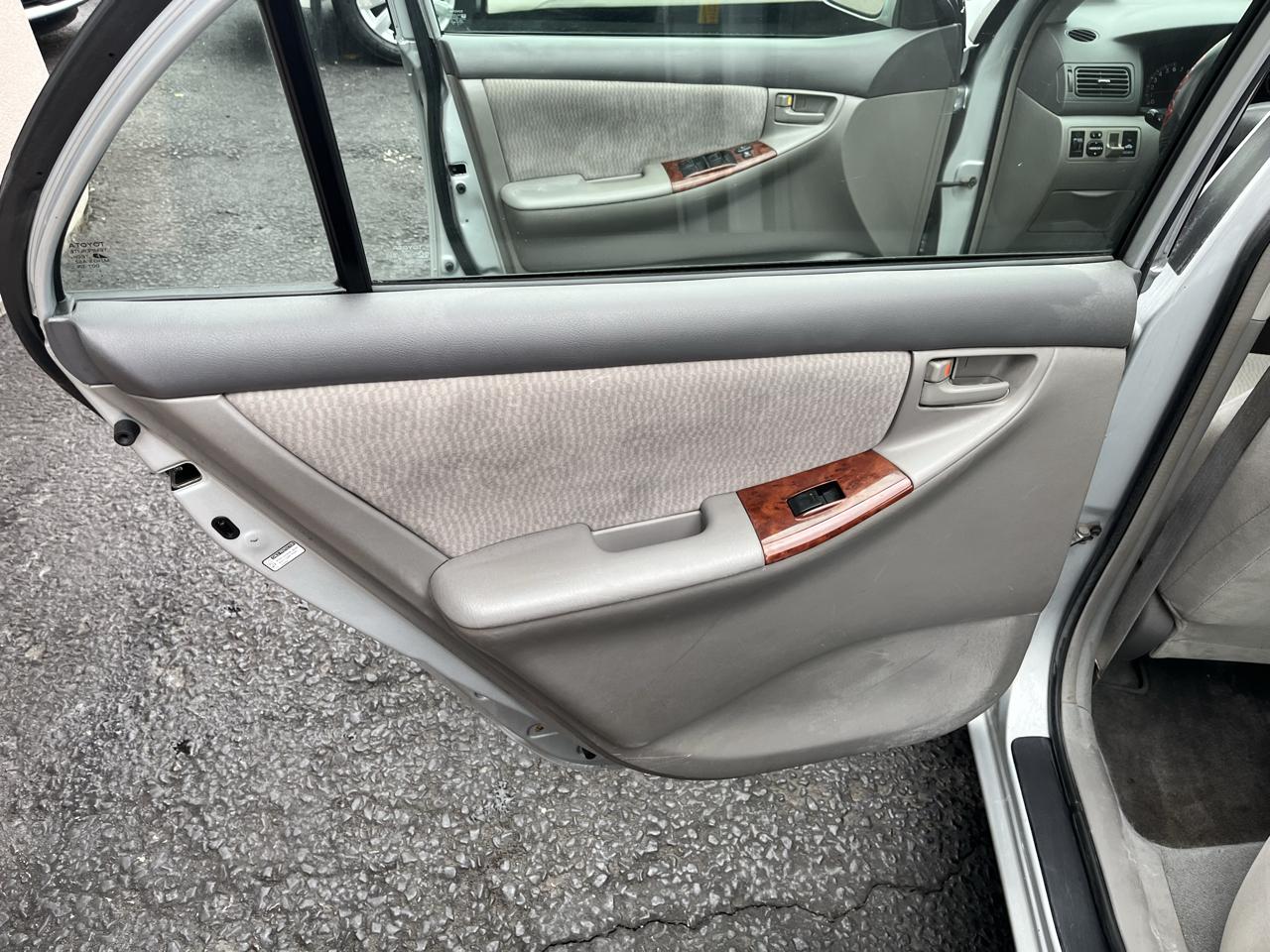 Toyota Corolla LE 2007