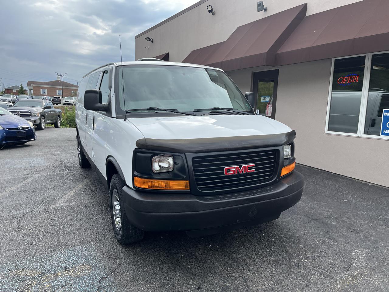 GMC Savana G3500 Extended Cargo 2008