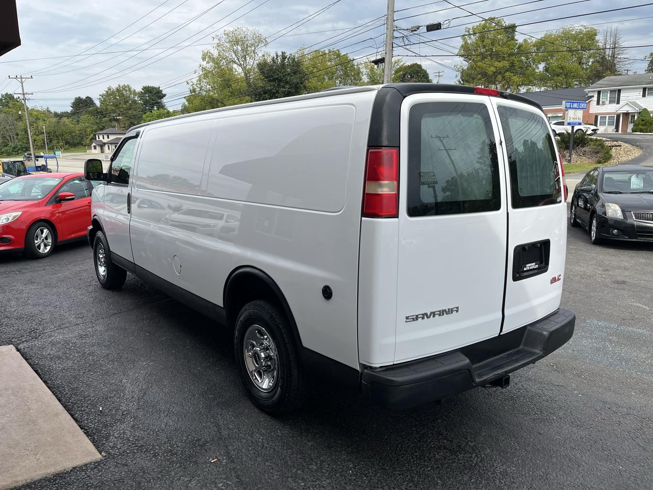 GMC Savana G3500 Extended Cargo 2008