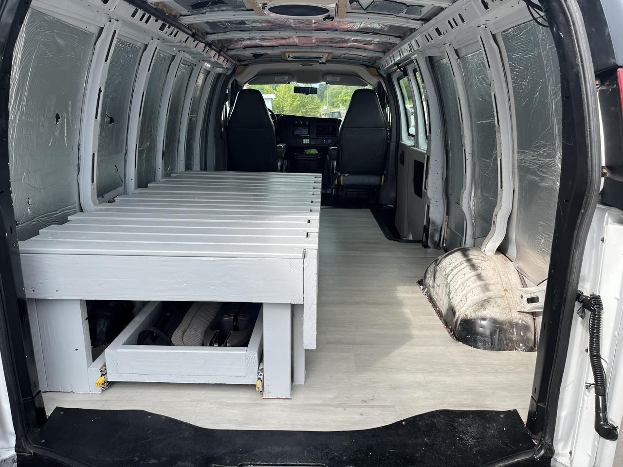 GMC Savana G3500 Extended Cargo 2008