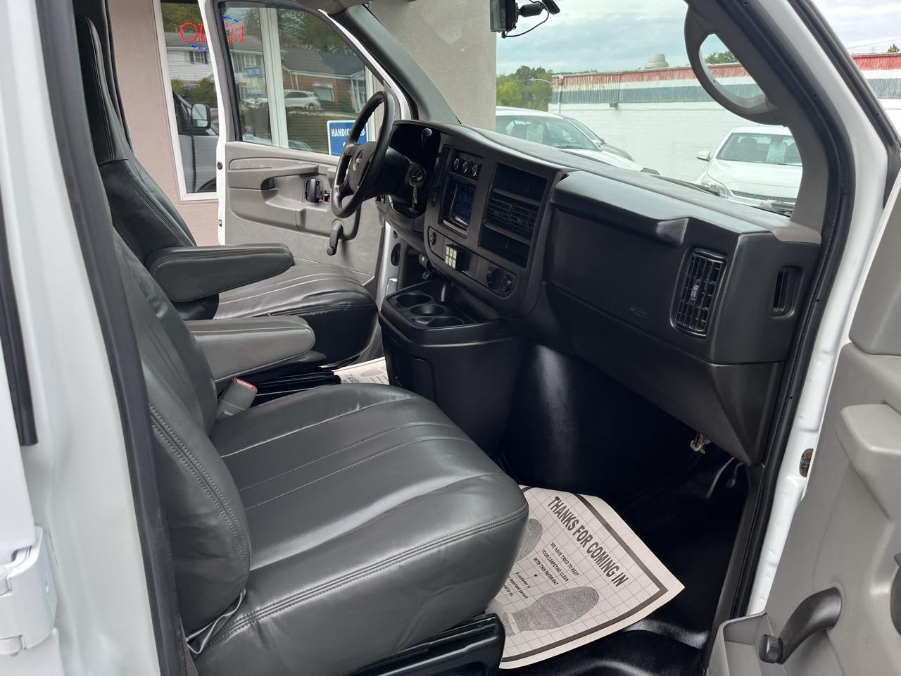 GMC Savana G3500 Extended Cargo 2008