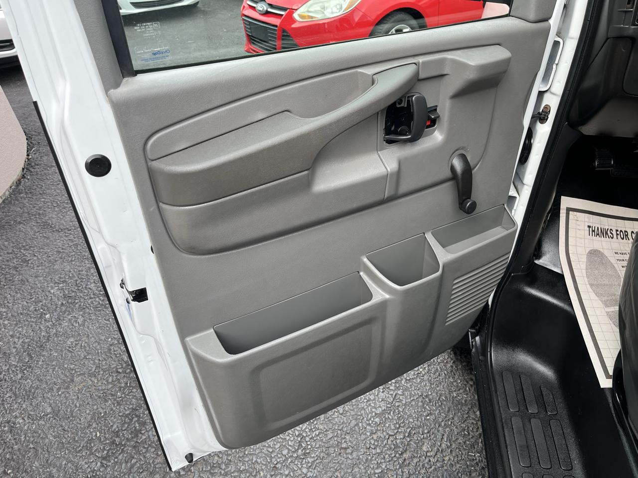 GMC Savana G3500 Extended Cargo 2008