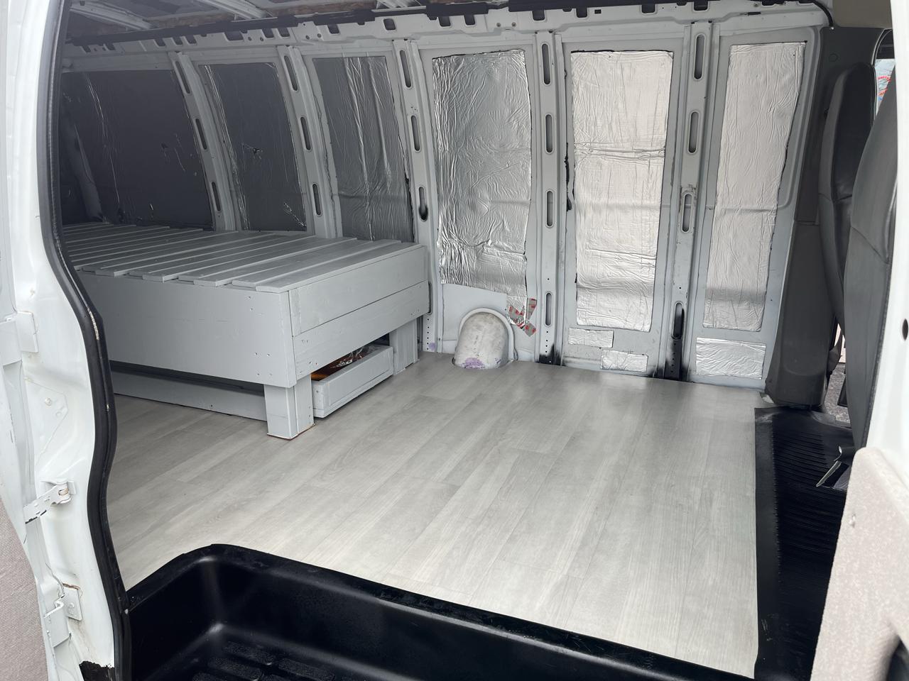 GMC Savana G3500 Extended Cargo 2008
