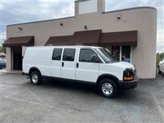 2008 GMC Savana 