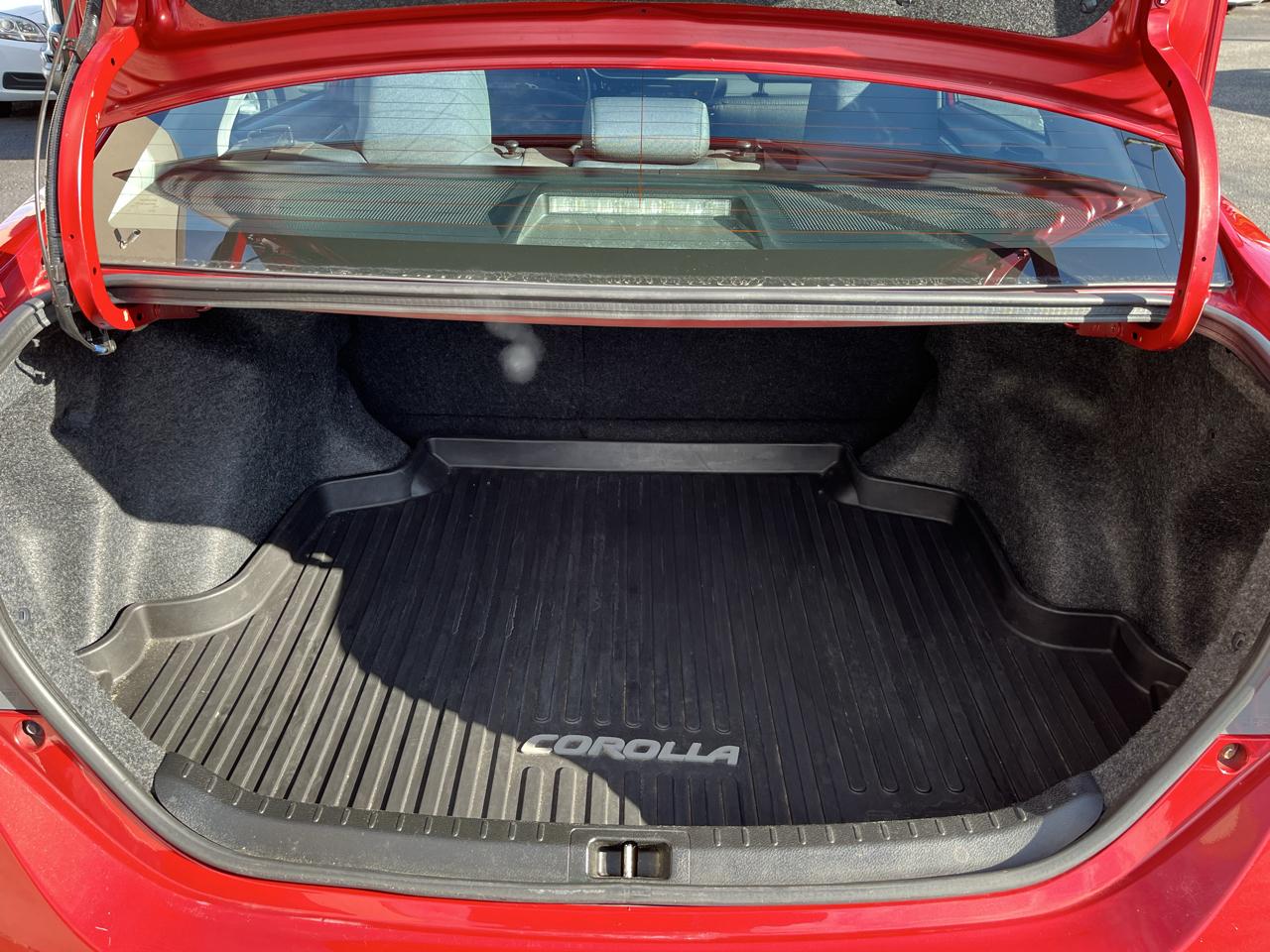 Toyota Corolla LE Plus 4D Sedan 2019